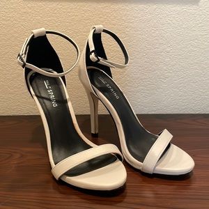 Call it Spring Women’s SZ 6 White Open Toe 4.5 Inch Heel with Ankle Strap